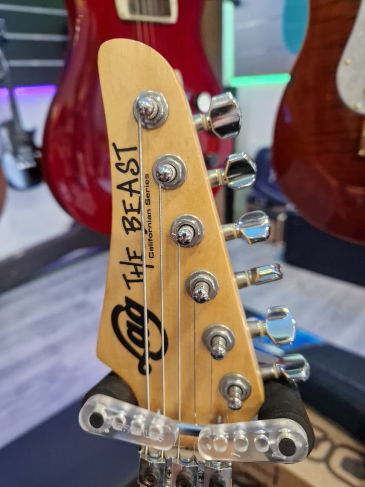 Lag The Beast de segunda mano · Foto 1 de 4 · Navarra · 700 €