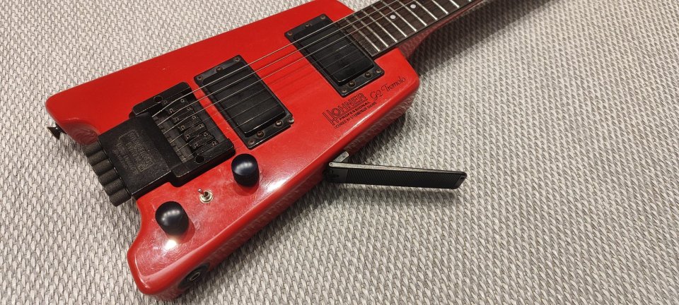 Hohner Headless G2 Tremolo