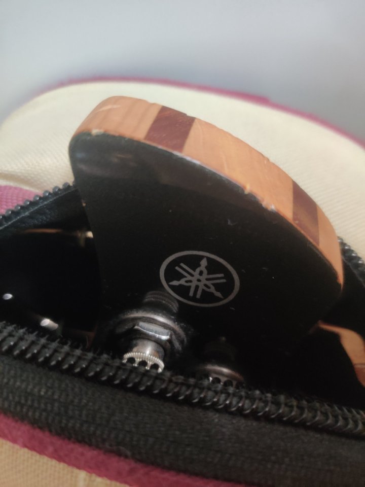 Bajo Yamaha TRBX304 MGR de segunda mano · Foto 4 de 4 · Madrid · 300 €