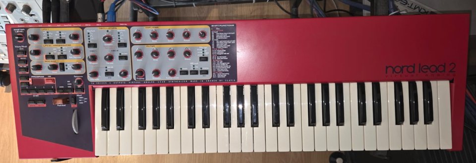 Nord Lead 2 de segunda mano · Foto 1 de 2 · Araba · 700 €