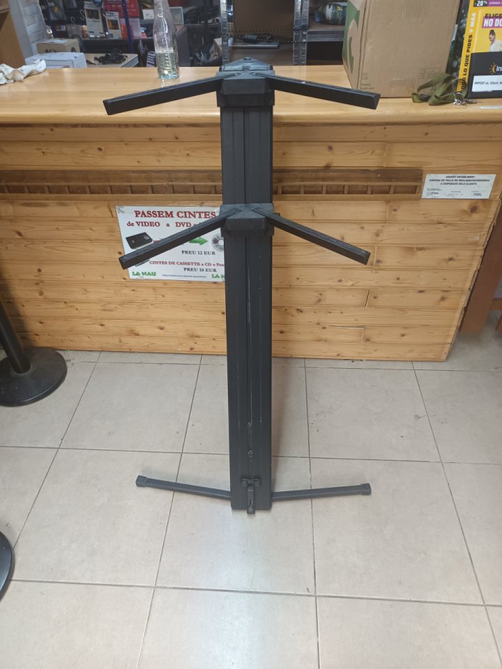 soporte teclados Ultimate AX-48