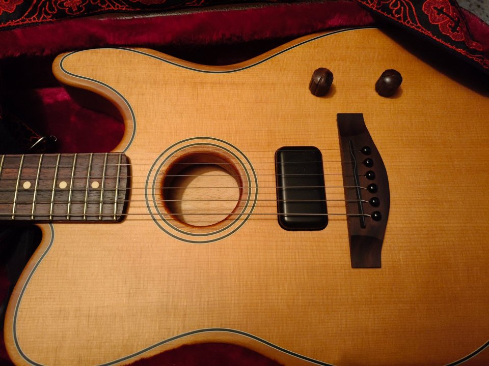 guitarra electroacústica Fender American Acoustasonic Telecaster.