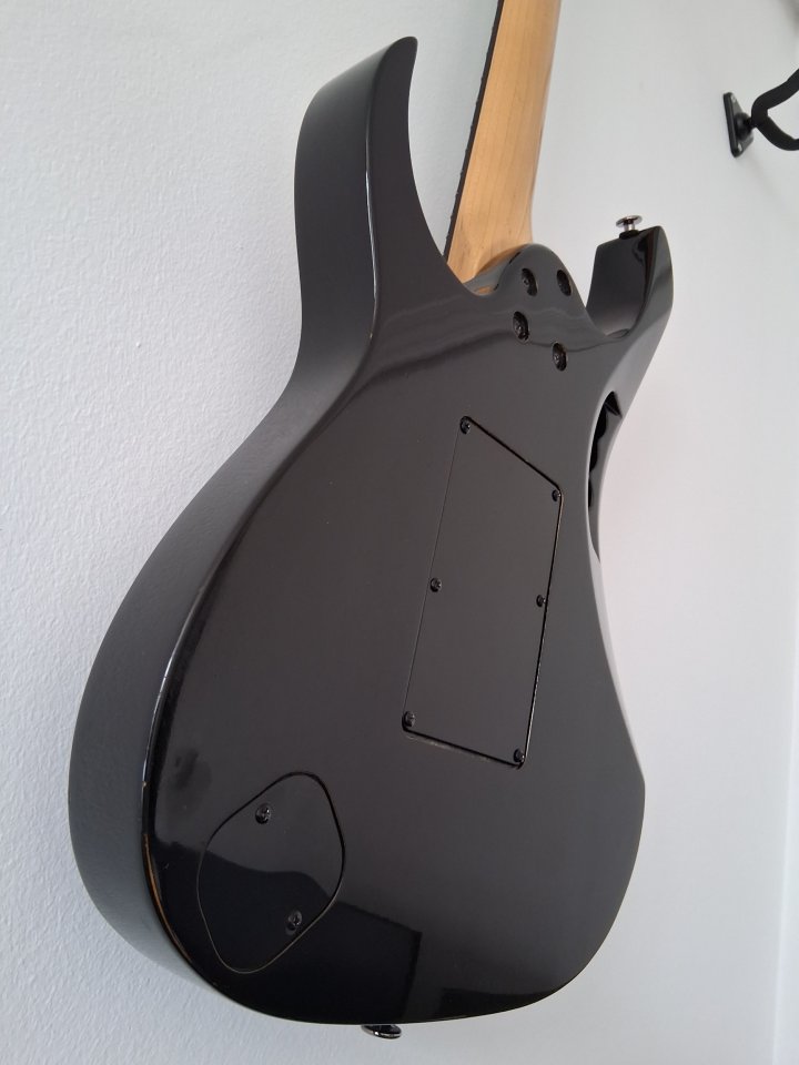 Ibanez JEM 555 1997 Mod (Piramids + Ébano + Gotoh + Trastes nuevos) de segunda mano · Foto 4 de 7 · Madrid · 1250 €