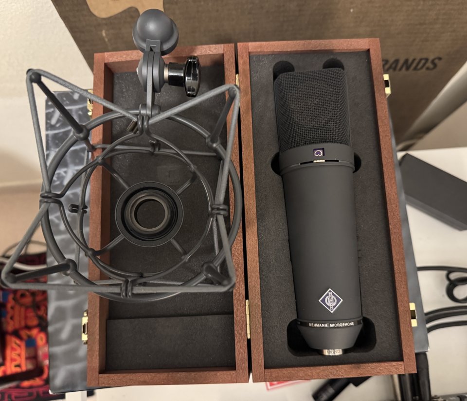 NEUMANN U87 AI
