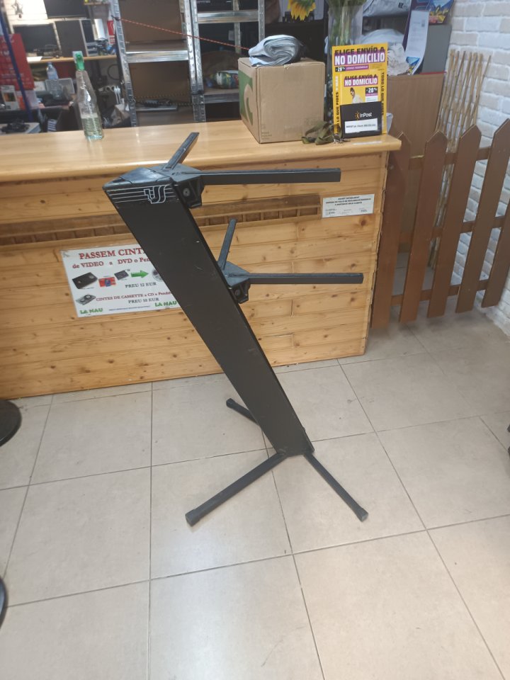 soporte teclados Ultimate AX-48