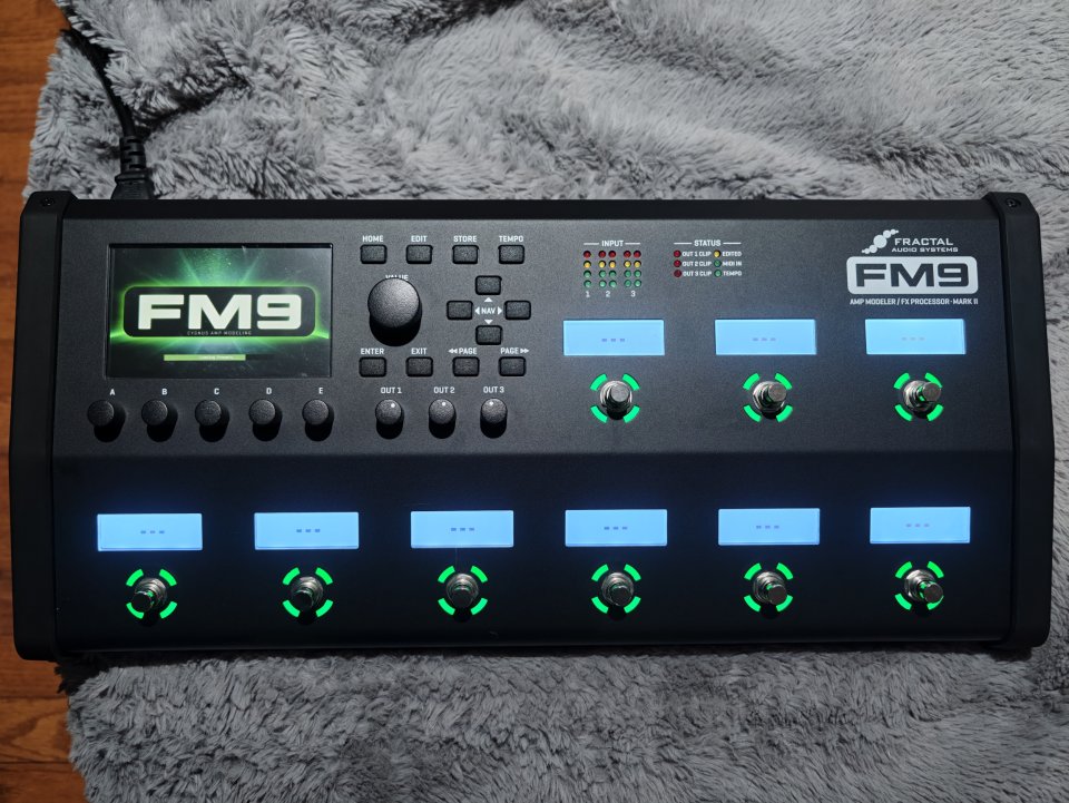 Fractal Audio FM9 Mark II Turbo + Cabs packs & IRs extra de segunda mano · Foto 2 de 4 · Madrid · 1750 €