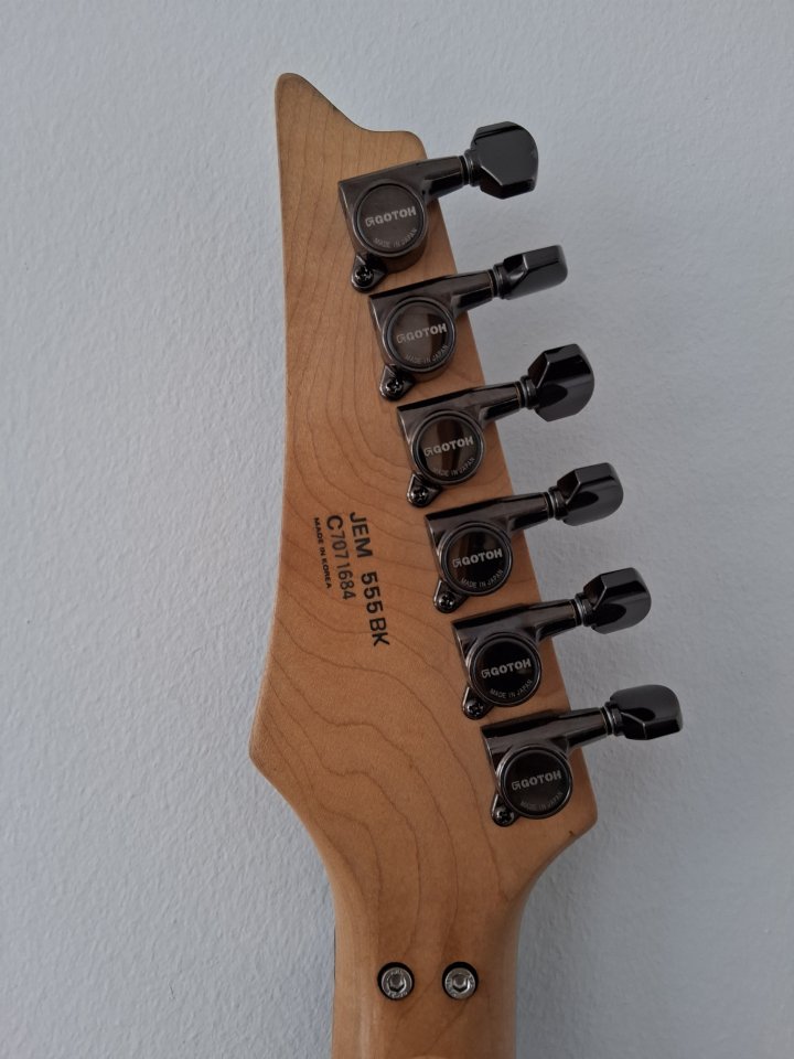 Ibanez JEM 555 1997 Mod (Piramids + Ébano + Gotoh + Trastes nuevos) de segunda mano · Foto 7 de 7 · Madrid · 1250 €