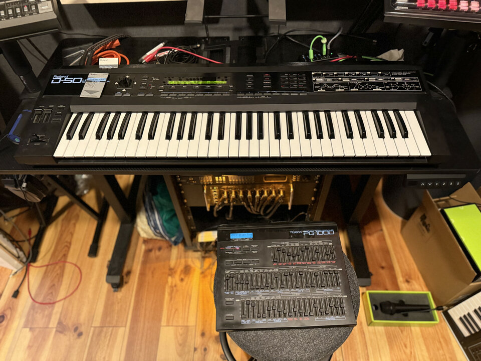 ROLAND D-50 + 2 Tarjetas de Memoria Originales – Vintage