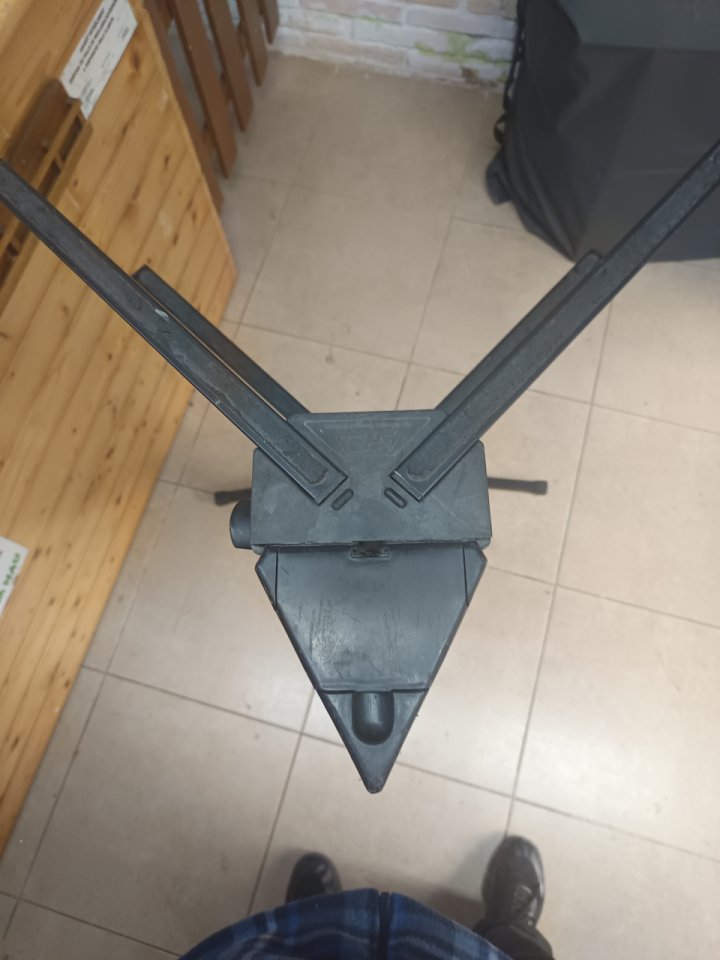 soporte teclados Ultimate AX-48