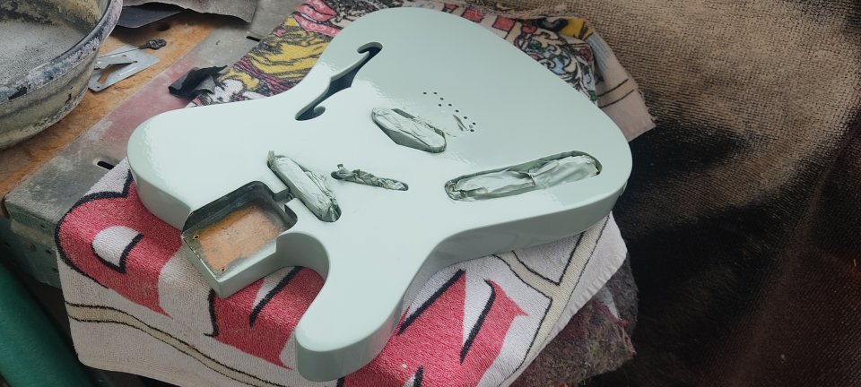 PINTA tu Guitarra Eléctrica! de segunda mano · Foto 6 de 10 · Cantabria · 250 €