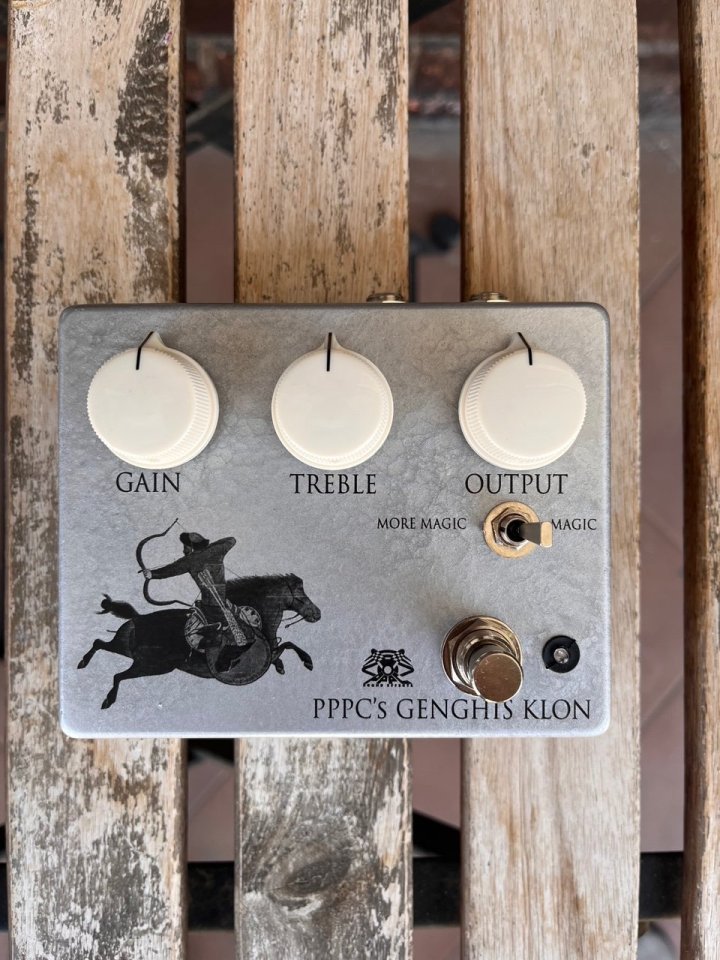 Genghis Klon (Klon Centaur con opción de clipping asimétrico)