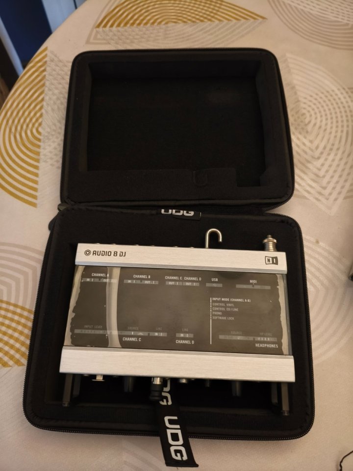 Kit Traktor Scratch Pro de segunda mano · Foto 7 de 10 · Barcelona · 80 €