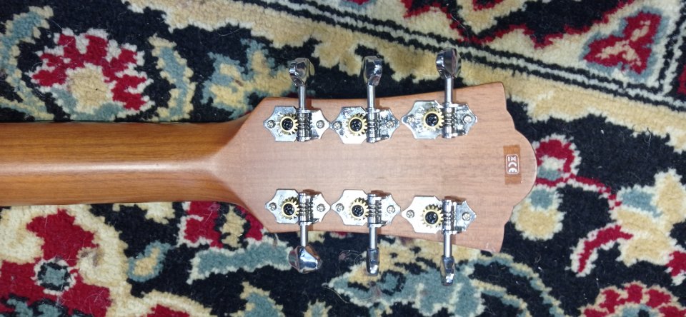 Electroacústica Guild mini Jumbo de segunda mano · Foto 5 de 6 · A Coruña · 320 €