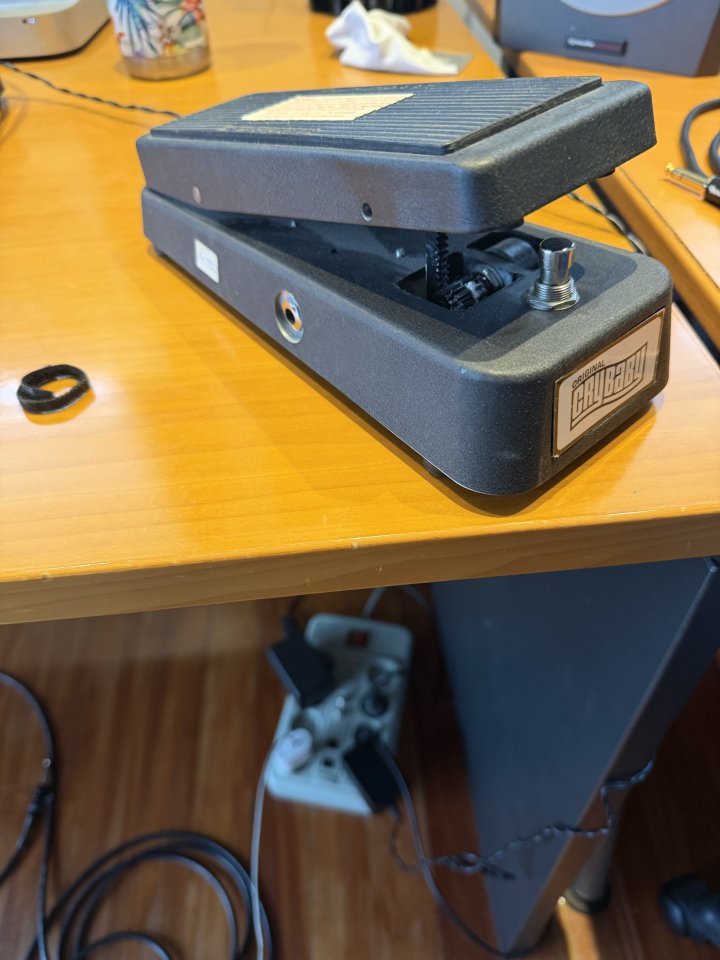 Dunlop Original Cry Baby Wah GCB95