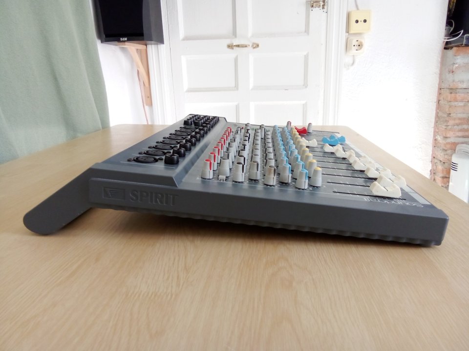 Mesa Soundcraft Spirit Folio 12 2