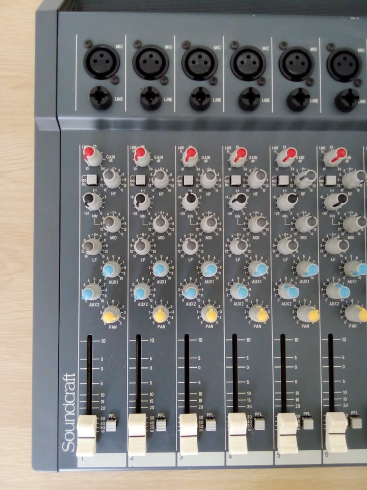 Mesa Soundcraft Spirit Folio 12 2