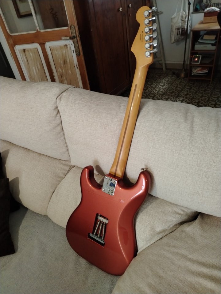 Fender stratocaster player plus