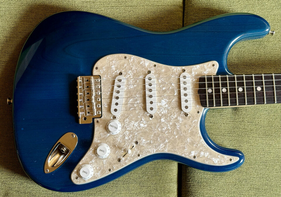 Guitarra FENDER CUSTOM SHOP '66 REISSUE STRATOCASTER NOS RW Sapphire Blue