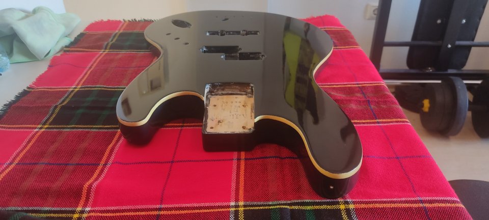 Pinta tu Bajo Eléctrico! de segunda mano · Foto 2 de 10 · Cantabria · 250 €