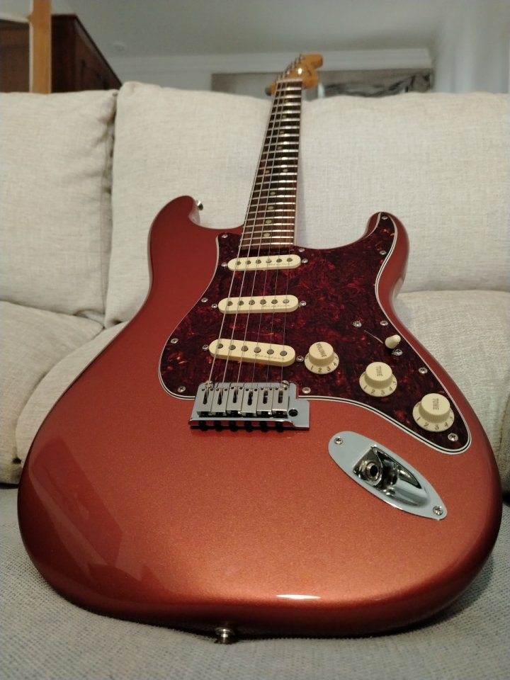 Fender stratocaster player plus