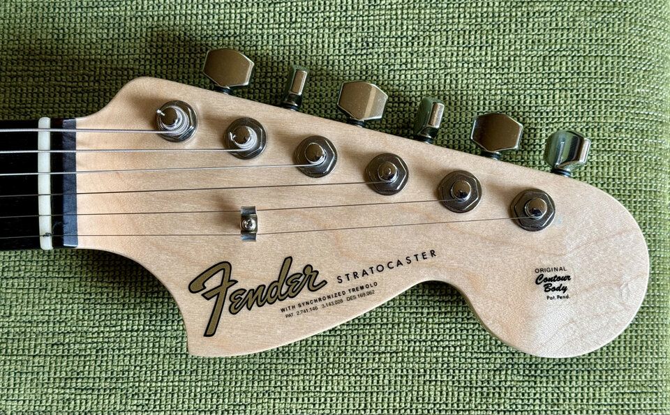 Guitarra FENDER CUSTOM SHOP '66 REISSUE STRATOCASTER NOS RW Sapphire Blue