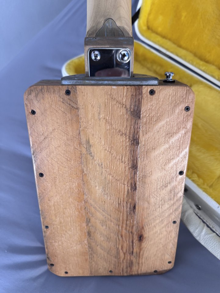 Cigar box de calidad Loluthier.