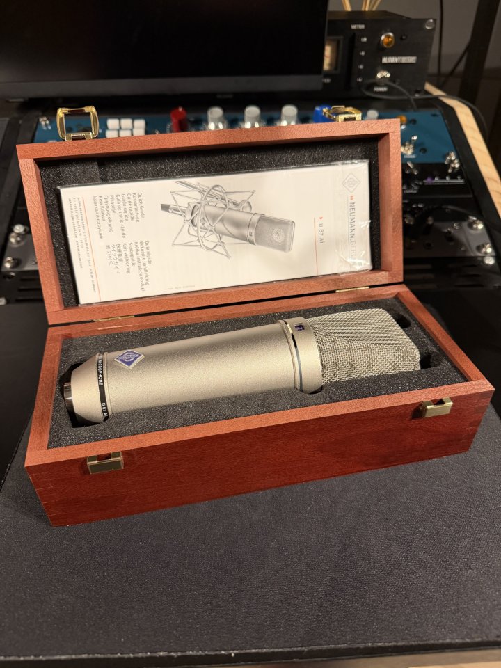 Neumann U87 Ai