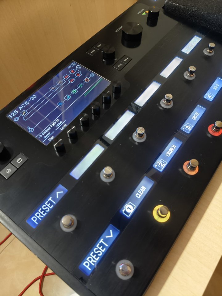 Line 6 Helix Floor de segunda mano · Foto 1 de 10 · Jaén · 650 €