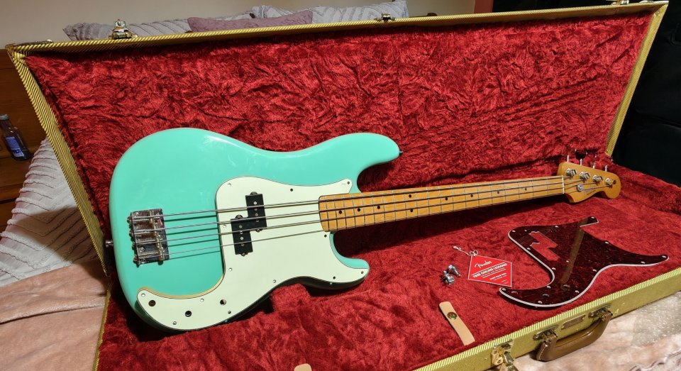 Fender Precision Vintera 50's Seafoam Green edición 75 Aniversario (2021)