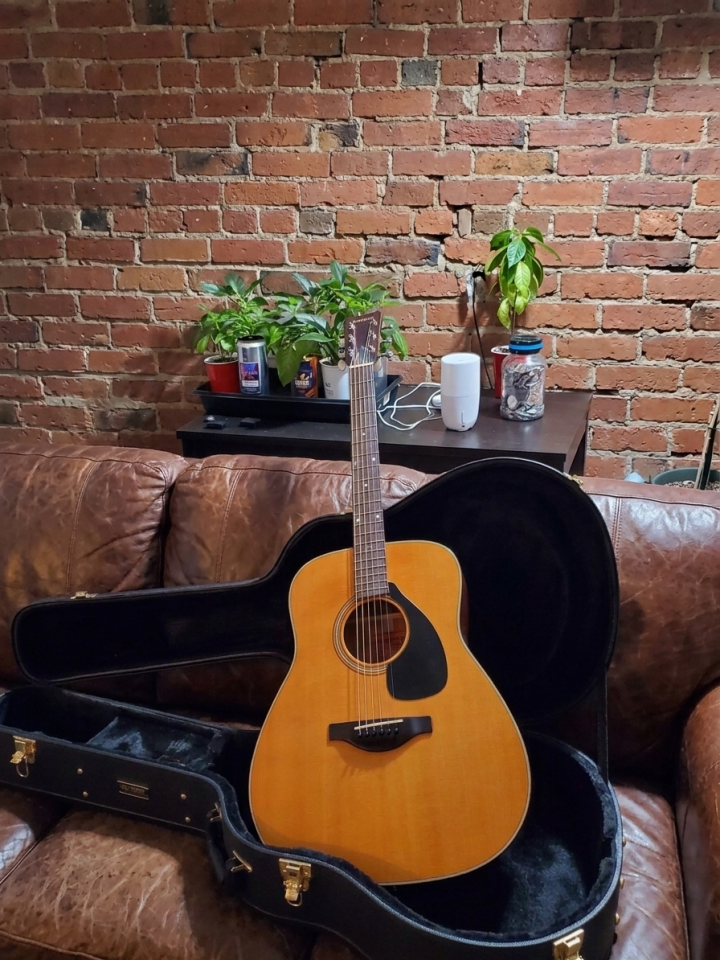 Yamaha FG-180 anniversary 50 de segunda mano · Foto 2 de 2 · Palencia · 1500 €