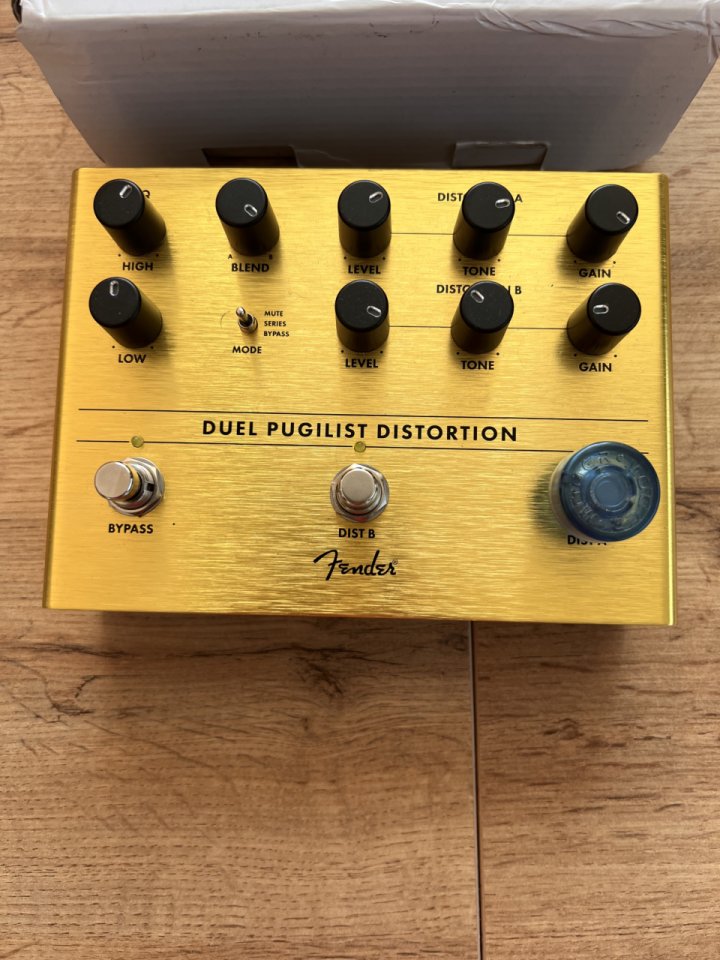 VENDO Fender Duel Pugilist Distortion Pedal 125 € de segunda mano · Foto 2 de 7 · Ourense · 125 €
