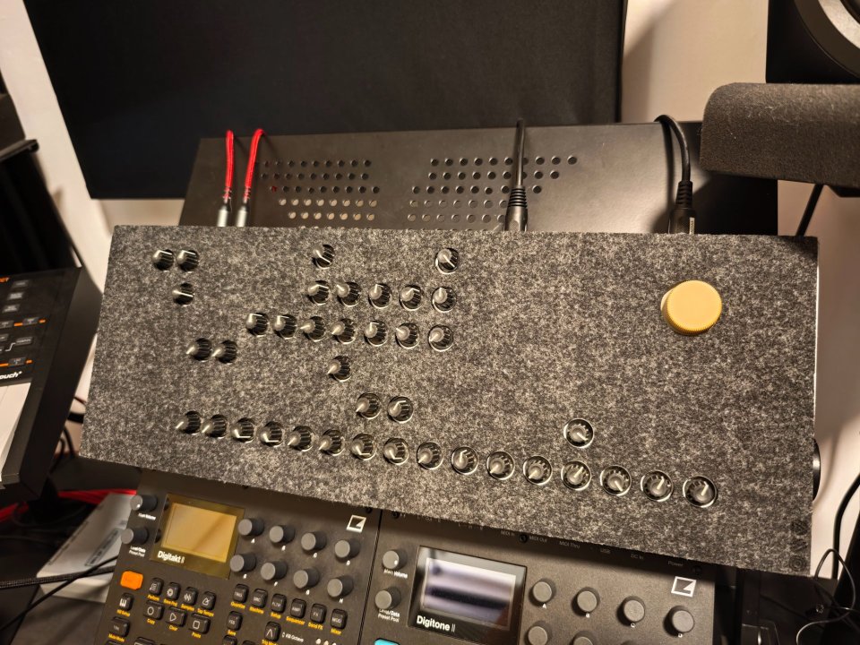 Korg Radias de segunda mano · Foto 7 de 7 · Granada · 750 €