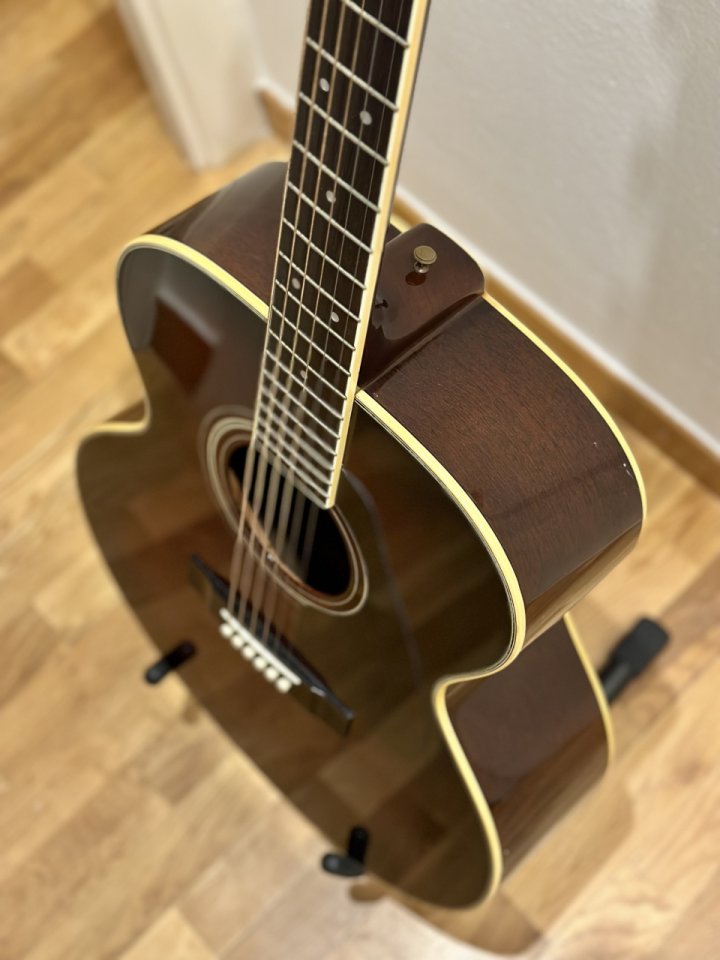 Guitarra acústica Yamaha CJ 818 SB
