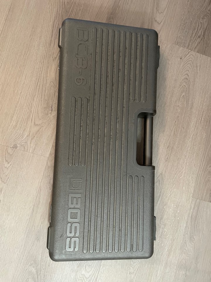 BCB-6 y pedales Boss japoneses