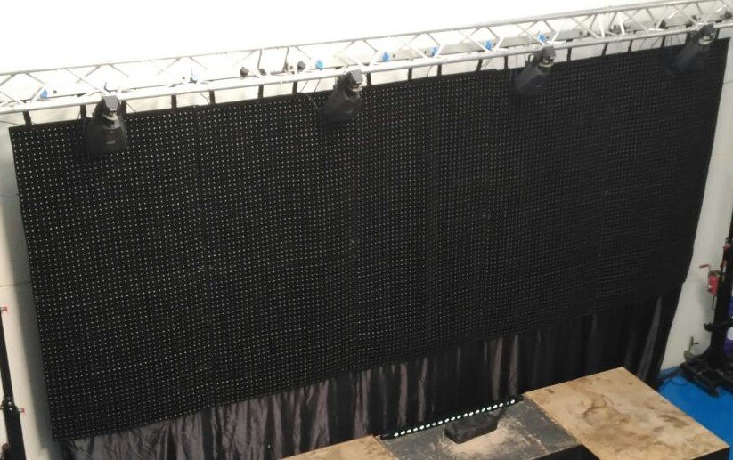 Pantalla de Leds pitch 37.5 de segunda mano · Foto 1 de 6 · Zaragoza · 2600 €