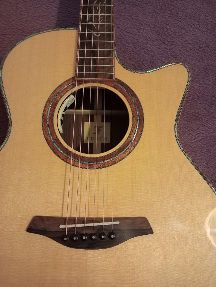 Por Fender Telecaster Custom---Guitarra Acústica Furch Red GC-LR  ------- ( De la Mas Alta Gama ) --