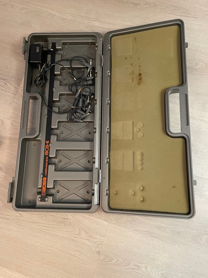 BCB-6 y pedales Boss japoneses