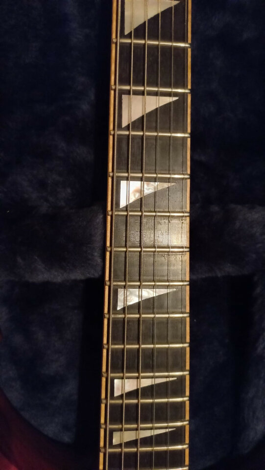 Guitarra de luthier Carlos Sabrafen