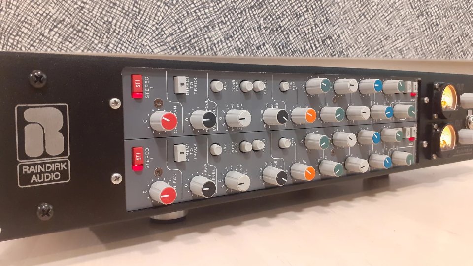 ÚLTIMA UNIDAD .VENDO RAINDIRK Symphony LN1 Previo + EQ Dual Channel de segunda mano · Foto 5 de 9 · Madrid · 1375 €