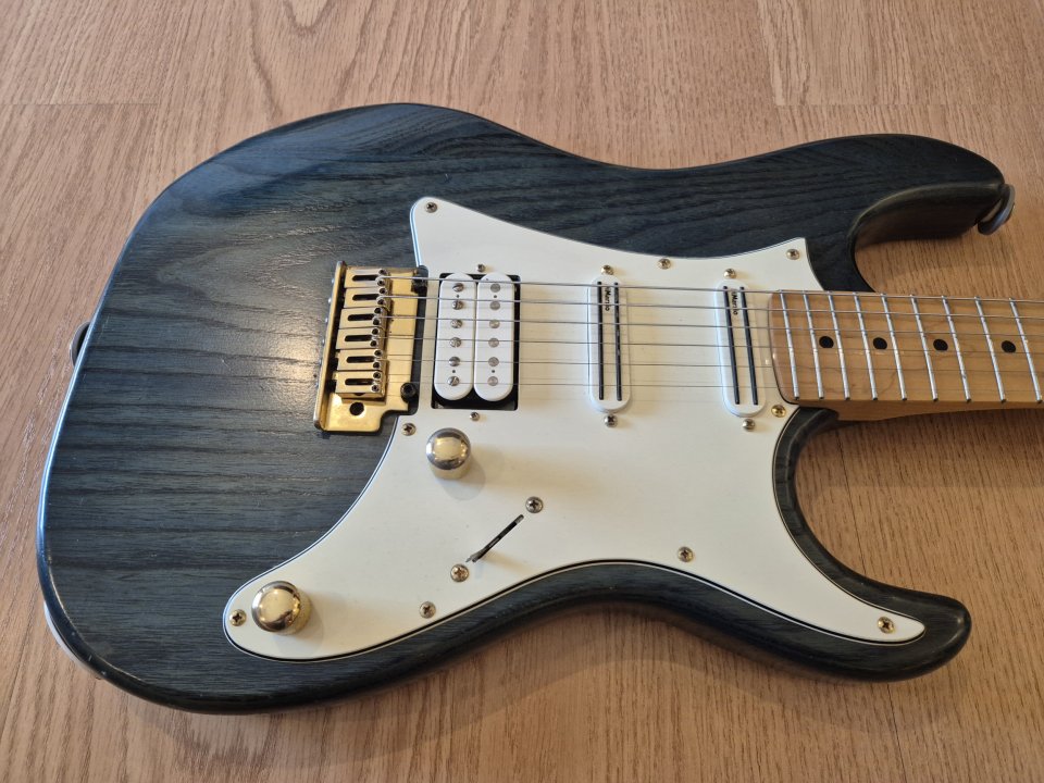 Ibanez Blazer con DiMarzio Andy Timmons de segunda mano · Foto 2 de 5 · A Coruña · 800 €