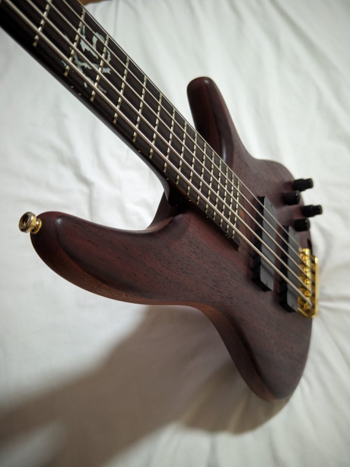 Bajo Ibanez K5 de segunda mano · Foto 2 de 9 · Girona