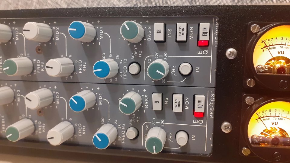 ÚLTIMA UNIDAD .VENDO RAINDIRK Symphony LN1 Previo + EQ Dual Channel de segunda mano · Foto 3 de 9 · Madrid · 1375 €