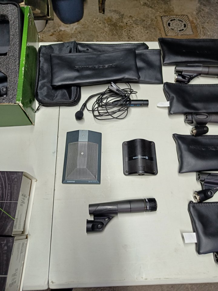 Venta equipo de sonido e iluminación.