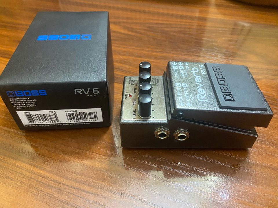 Boss RV-6 Reverb (nuevo)