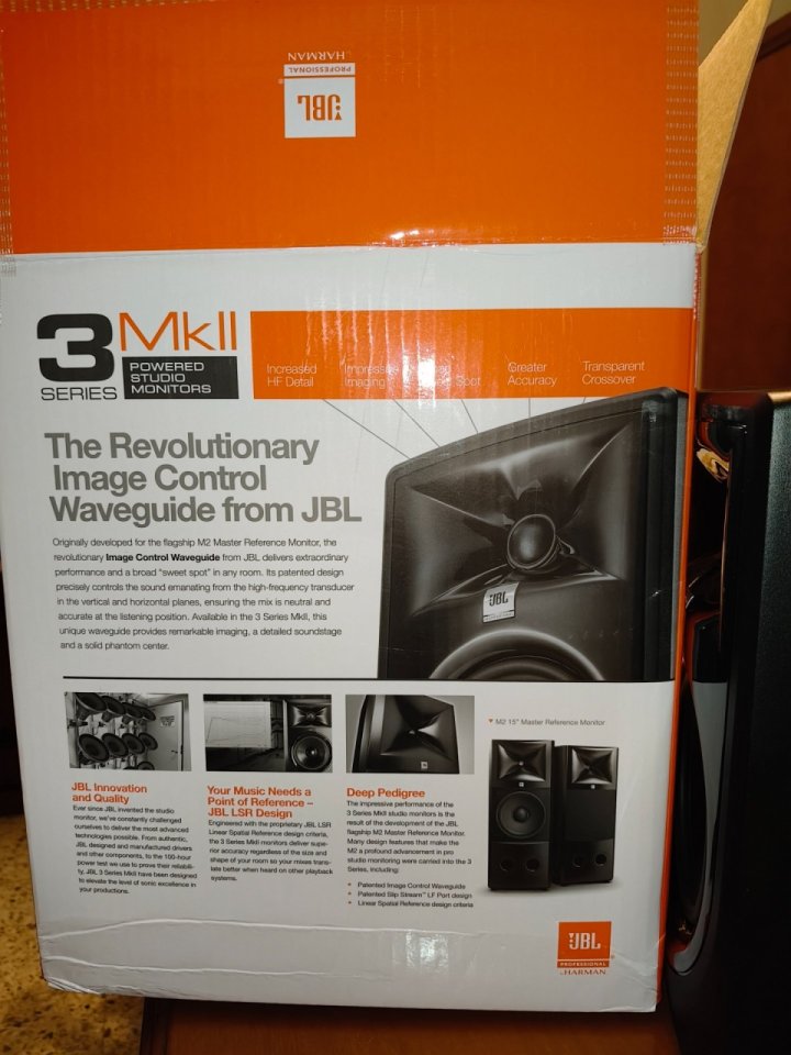 JBL Professional 305P MKII Monitor de Estudio Activo de Dos Vías 5"