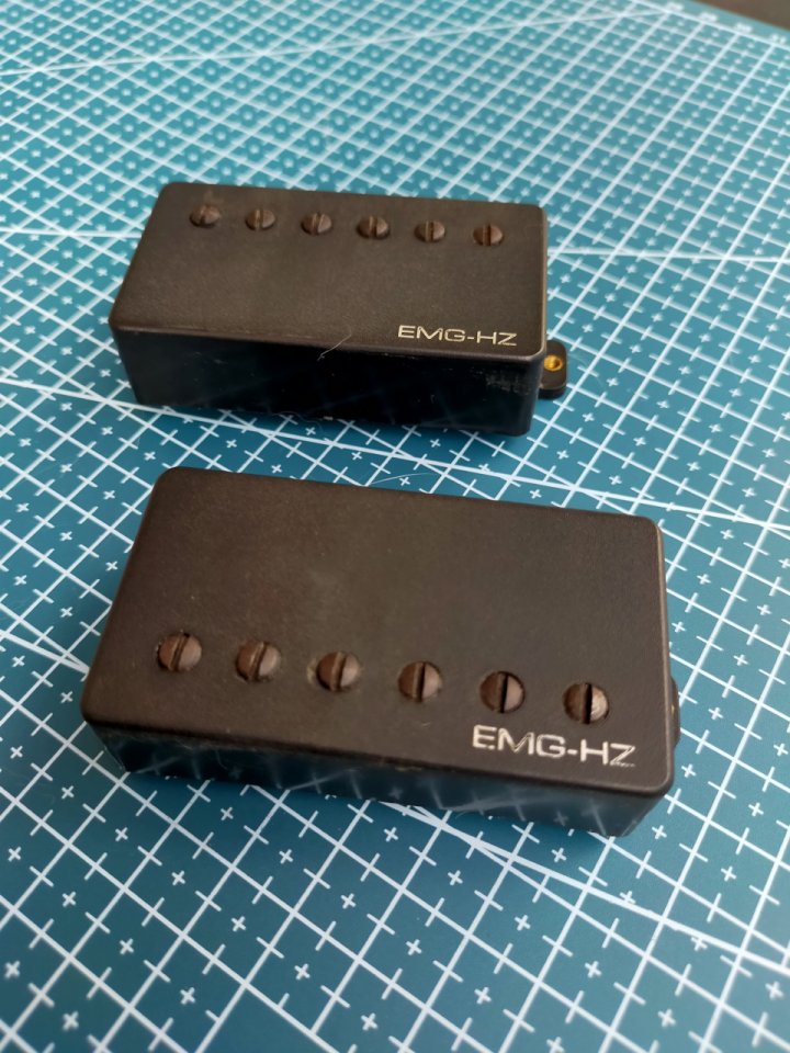 Set 2x EMG HZ made in USA