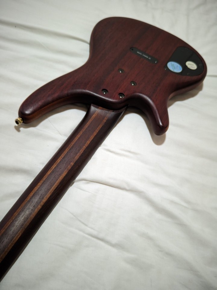 Bajo Ibanez K5 de segunda mano · Foto 4 de 9 · Girona