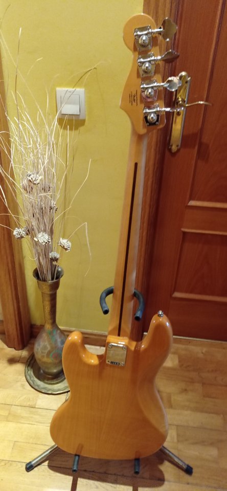 Fender Squier Classic Vibe 70 Jazz bass