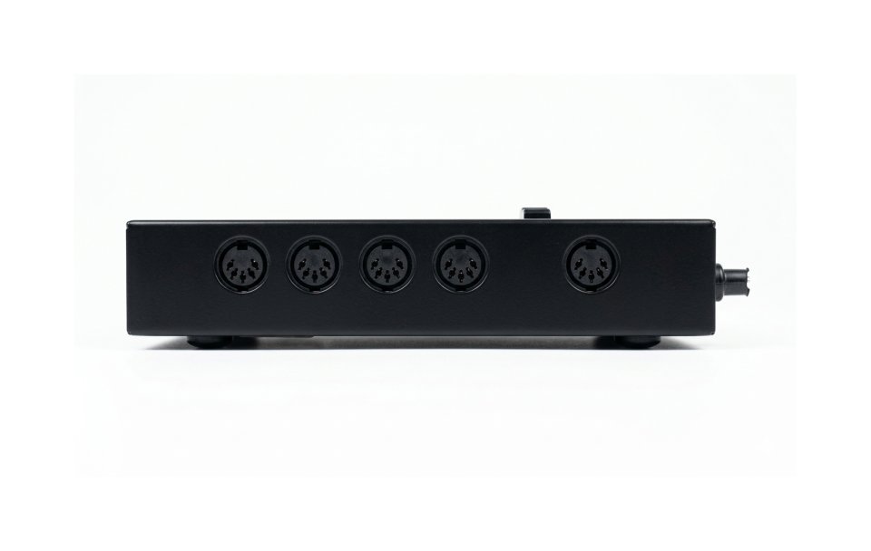 Monarch MME-80 MIDI Expander. 2 IN / 8 OUT de segunda mano · Foto 2 de 3 · Madrid · 75 €