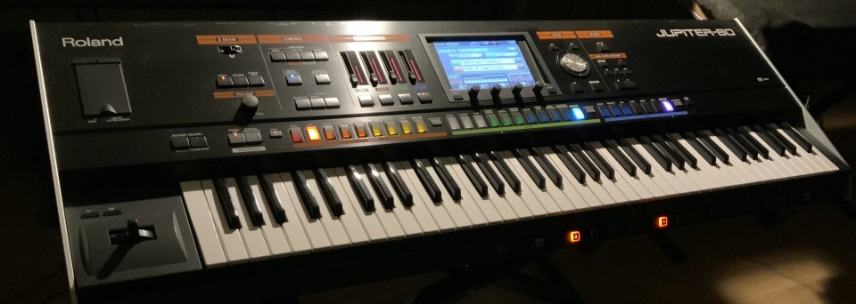 ROLAND JUPITER 80